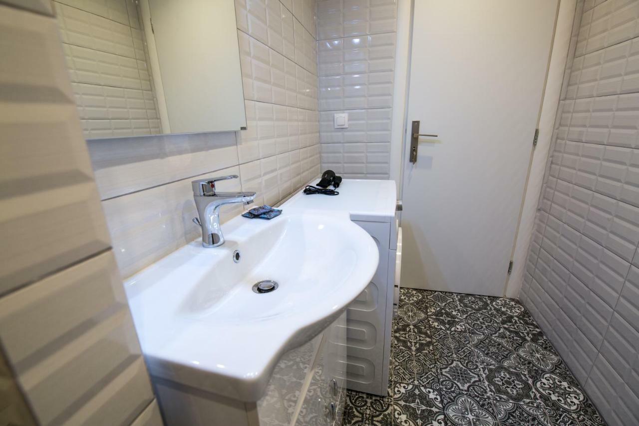 White Lux Apartment For 2 Vipgreece Atény Exteriér fotografie